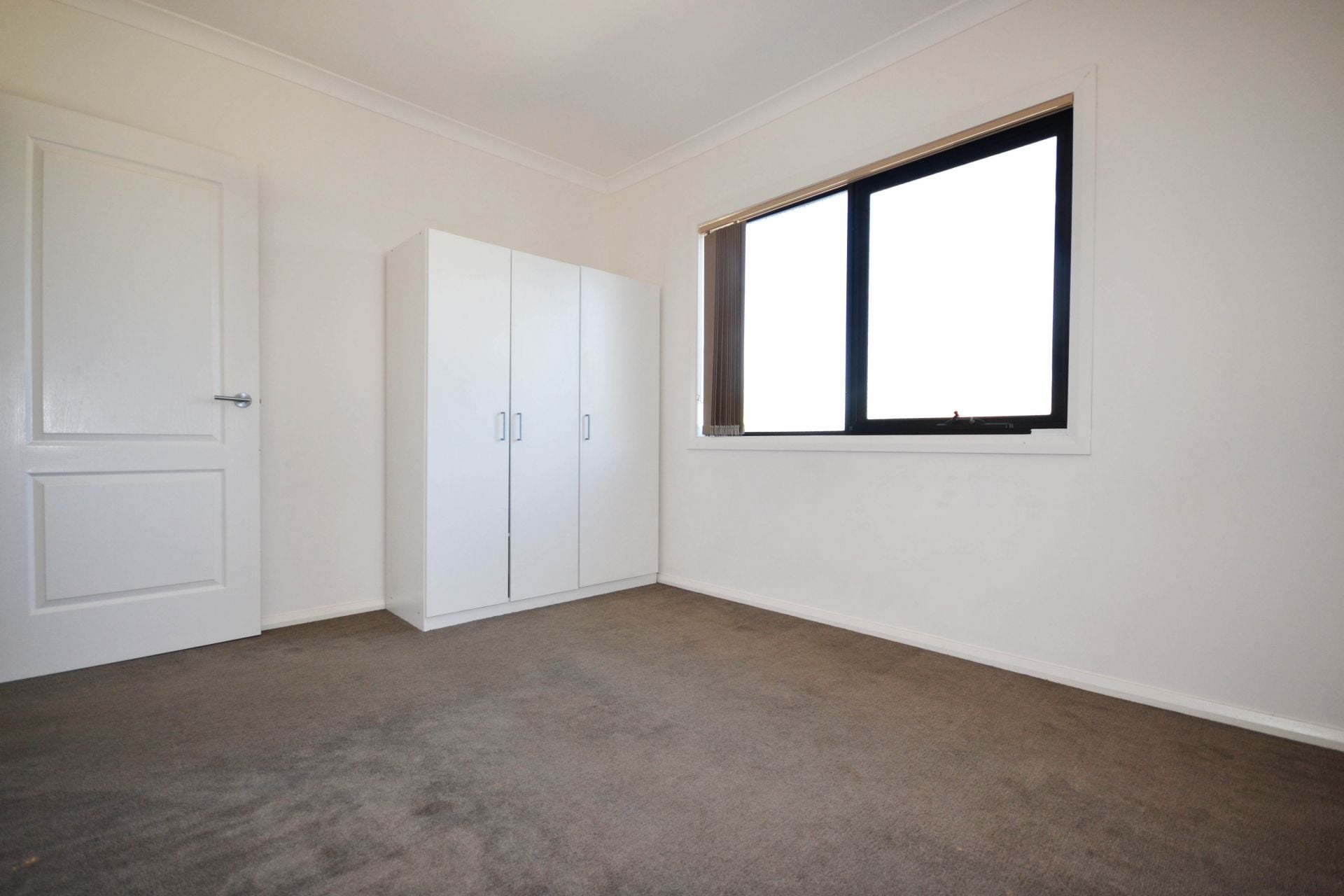 PERFECTLY PROPORTIONED & IMPRESSIVE THROUGHOUT