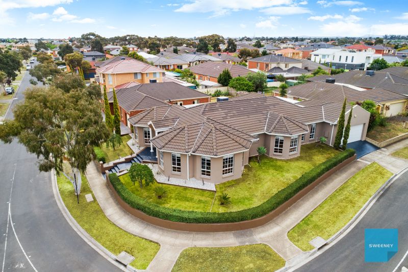 15 Settlers Way, Cairnlea - Thumbnail 2