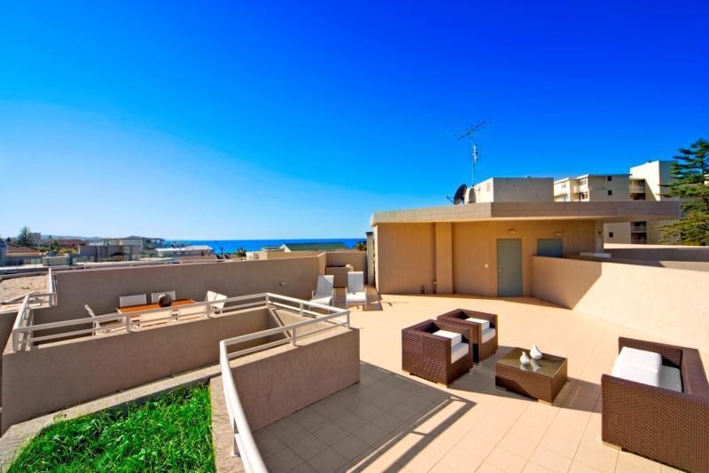 6 1191 Pittwater Road Collaroy