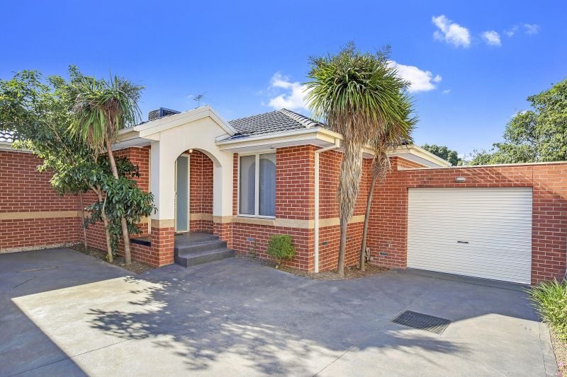 3/72 Barton Street, Reservoir