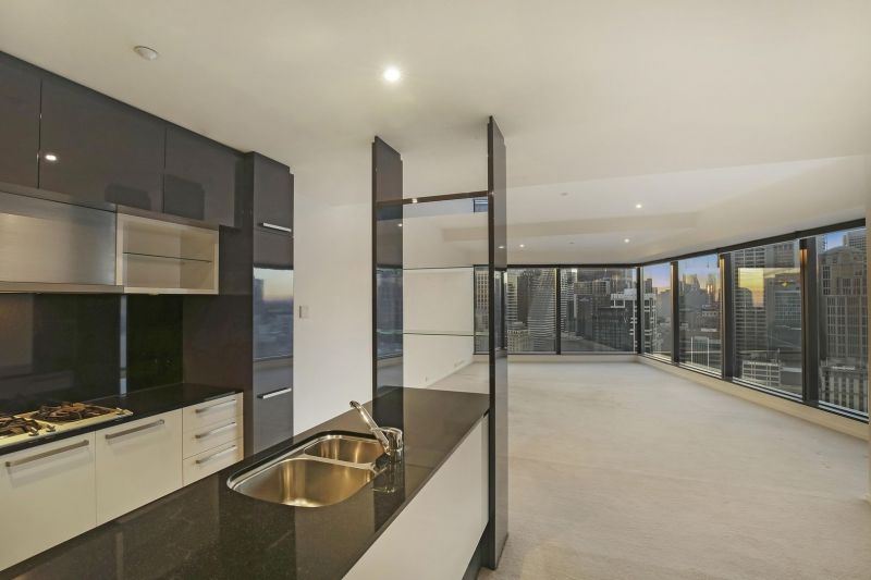 2707/7 Riverside Quay, Southbank - Thumbnail 2