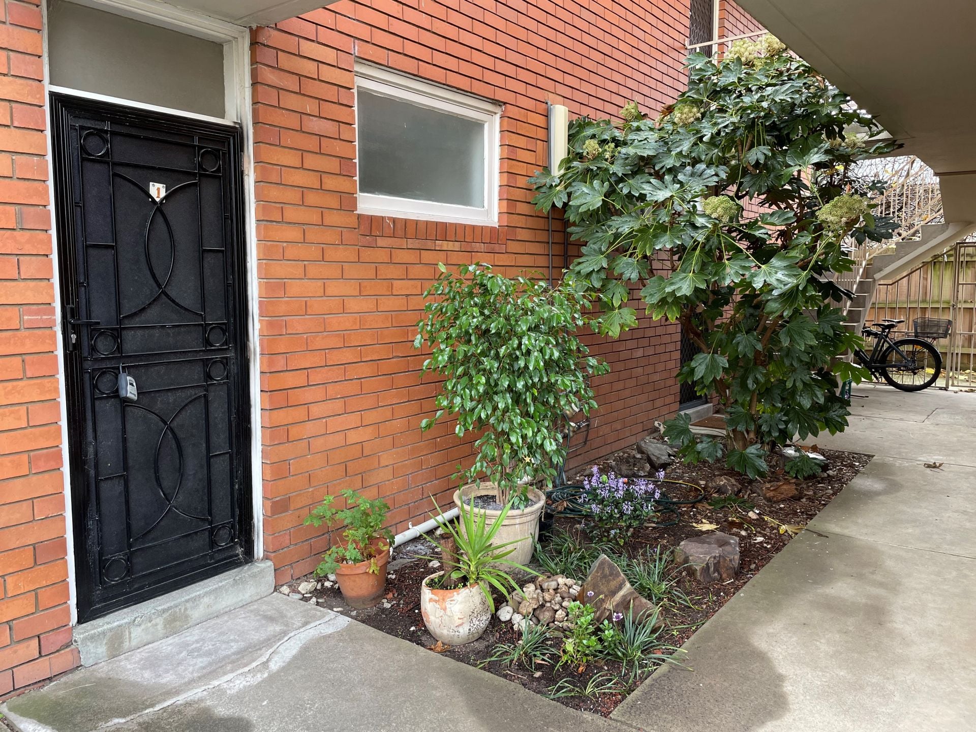 Gorgeous One Bedroom Apartment with Garden Views and an Abundance of Natural Light!