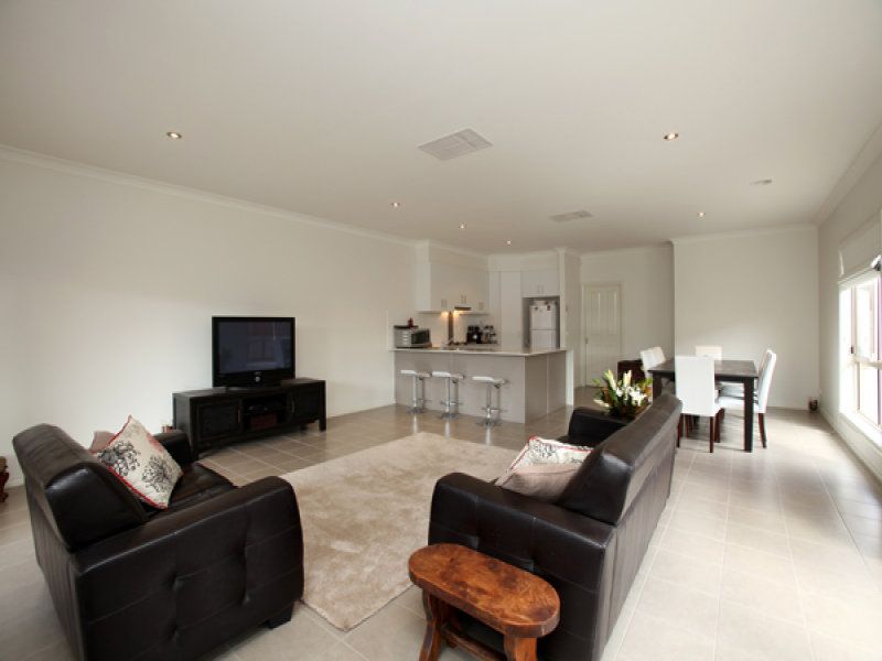 24A Amaranth Avenue, Altona North - Thumbnail 3