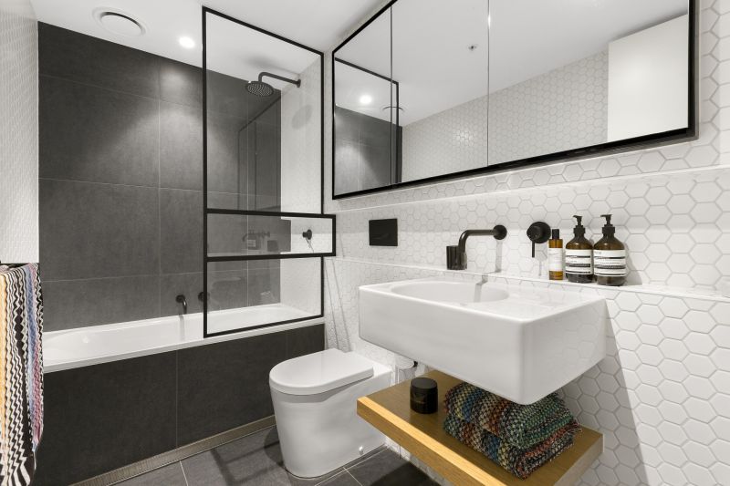 102/55 Wellington Street, St Kilda