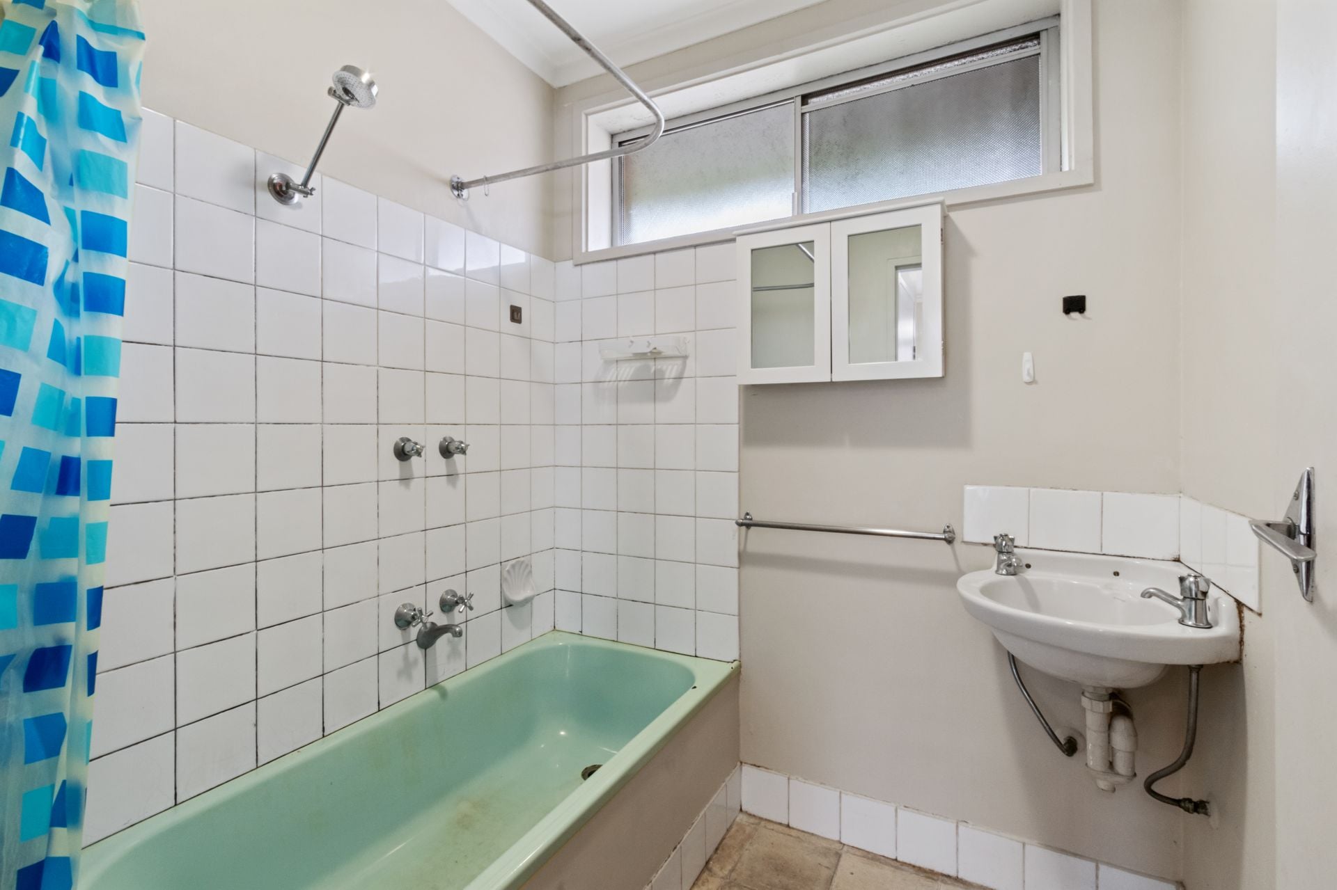 2 Bedroom unit on Edwardes