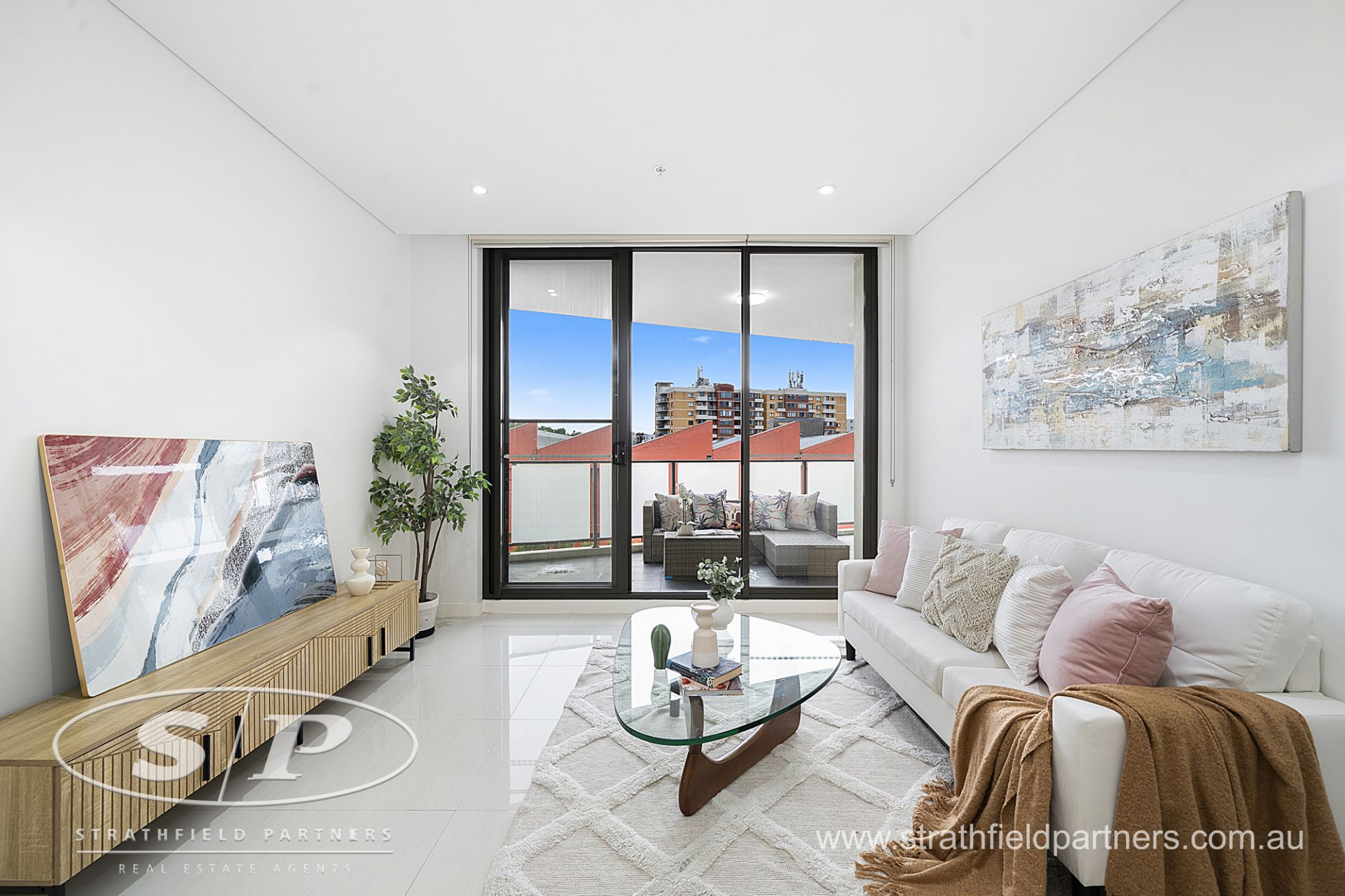 438/4 Nipper Street, Homebush, Homebush - Thumbnail 3