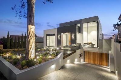 16 Staughton Road, Glen Iris