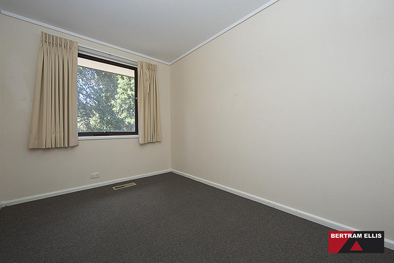 24 McConnel Crescent, Kambah - Thumbnail 8