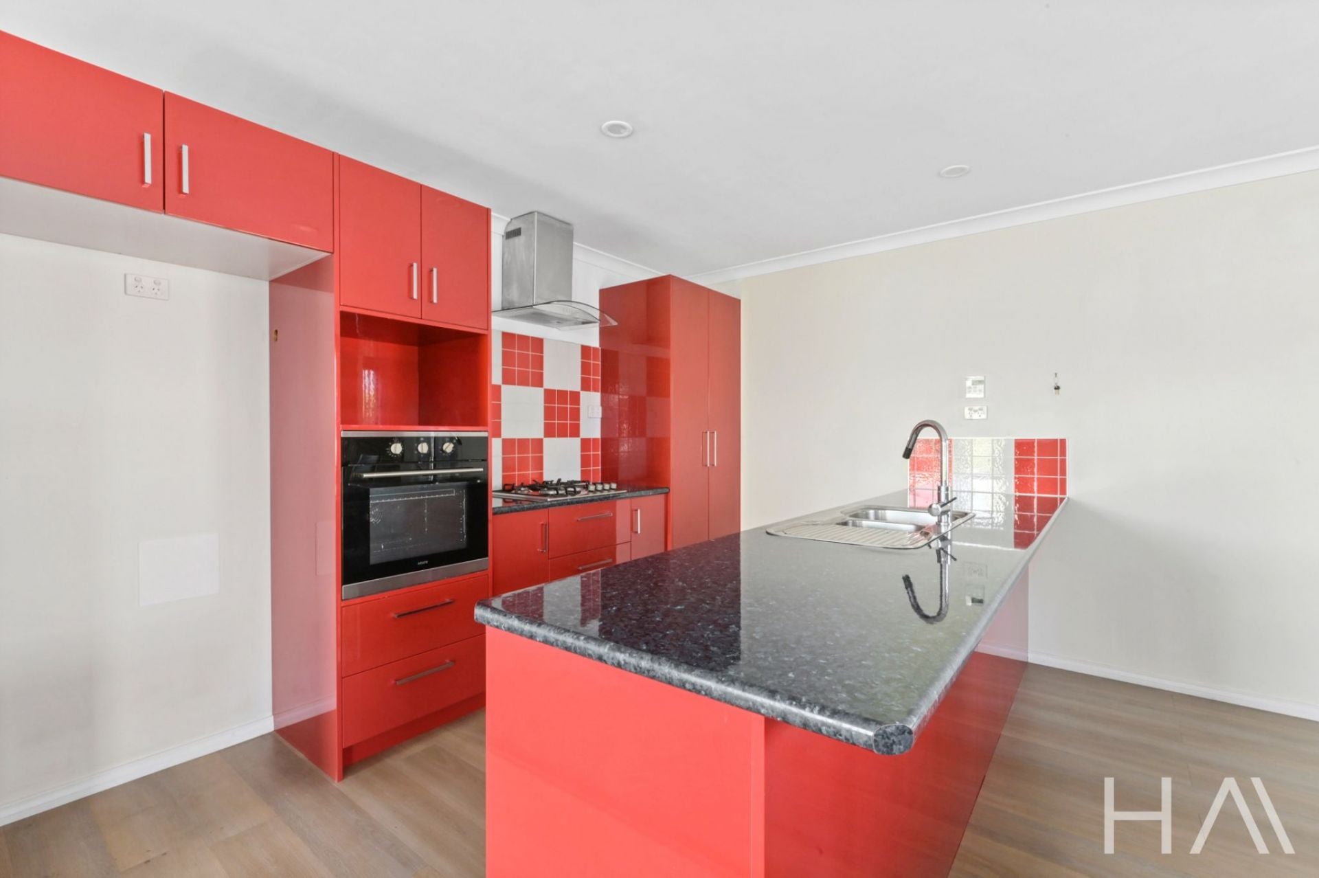 42 Ingamells Street Prospect, Prospect - Thumbnail 3