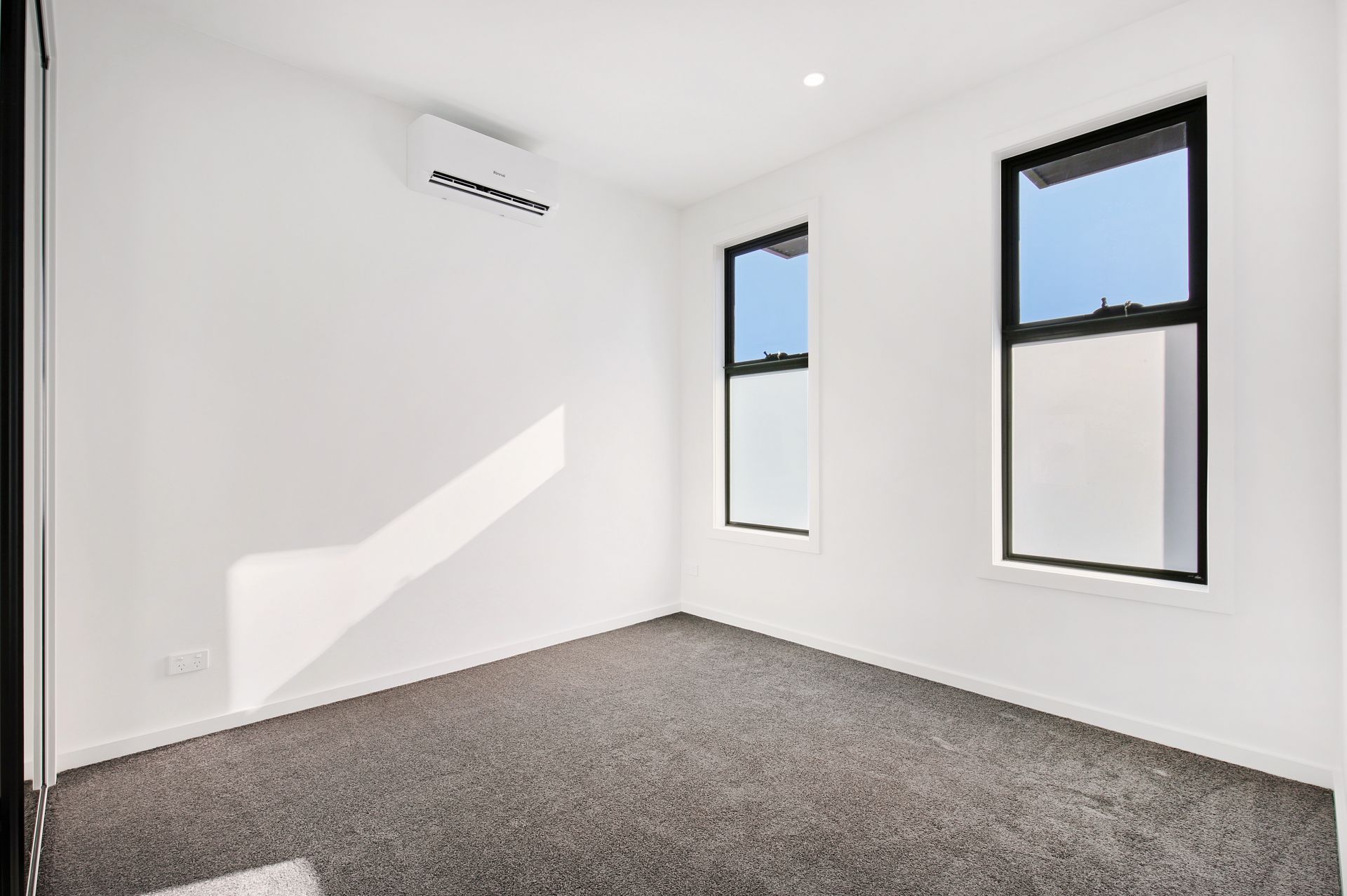 Quality, Style, Substance and Ready for Lease ! 4 Bed Luxury Living!