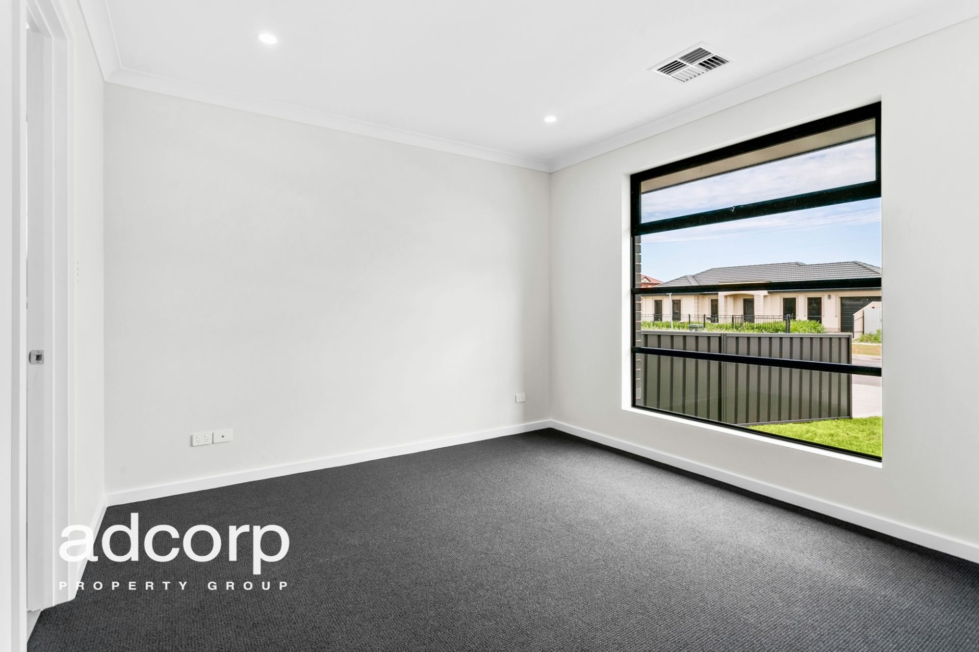 1/54 Green Avenue, Seaton - Thumbnail 3