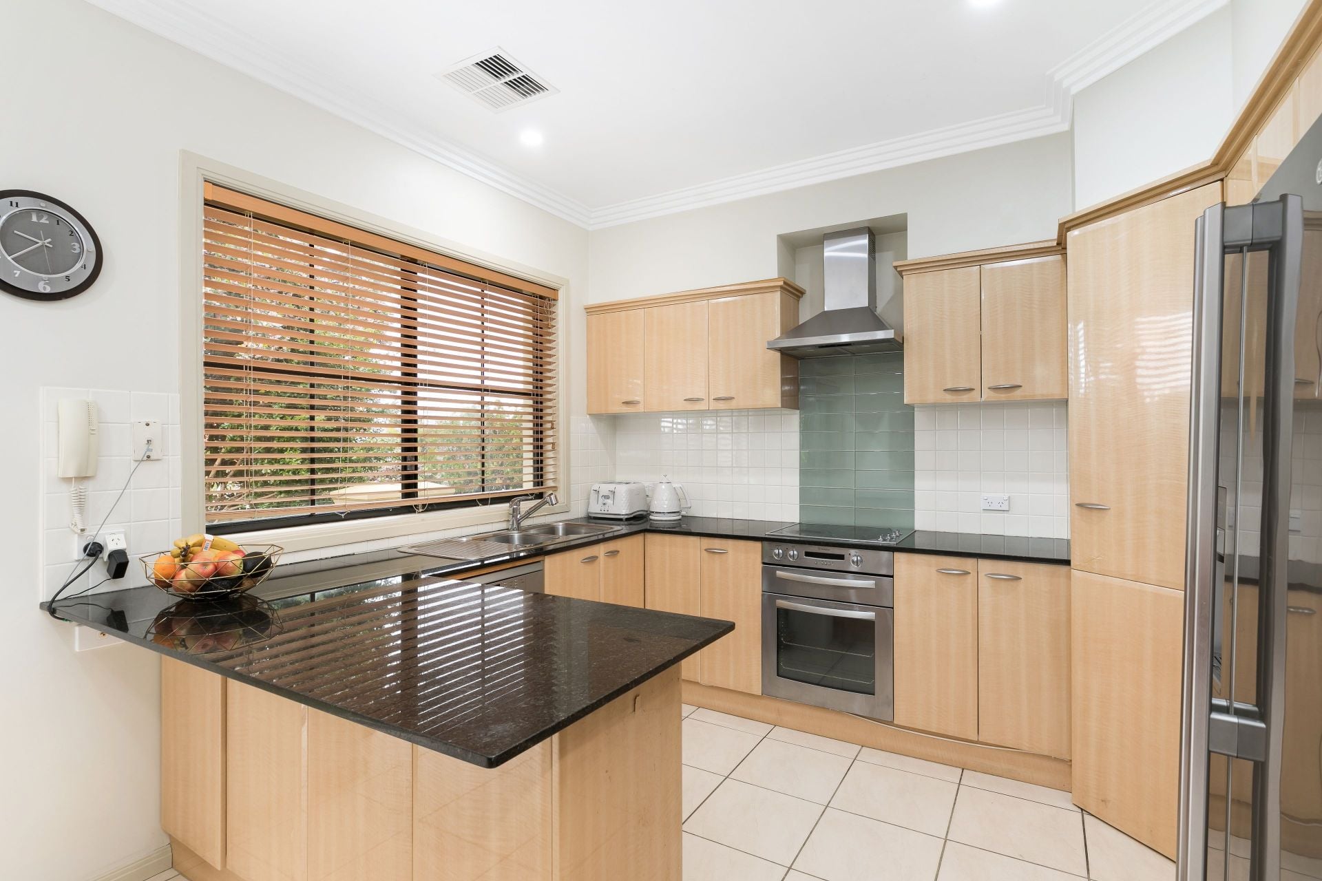 2/25-27 Jacaranda Road, CARINGBAH, Caringbah - Thumbnail 3