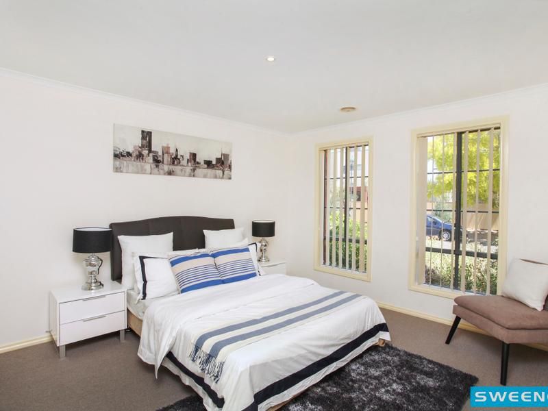 20 Reigate Street, Caroline Springs - Thumbnail 7