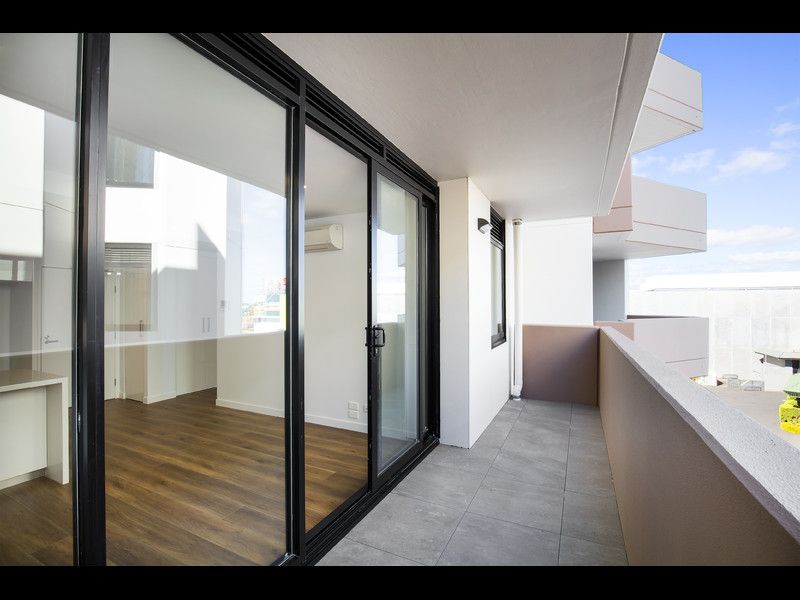 3A07/70 Batesford Road, Chadstone - Thumbnail 4
