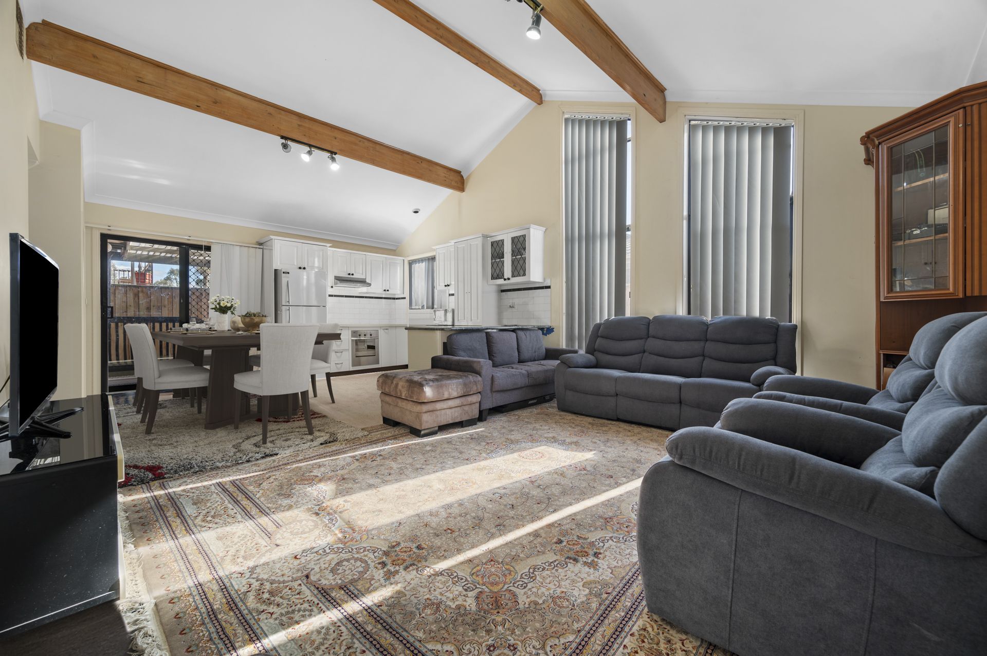 NO CORPORATE FEES -  3 BEDROOM UNIT/HOME