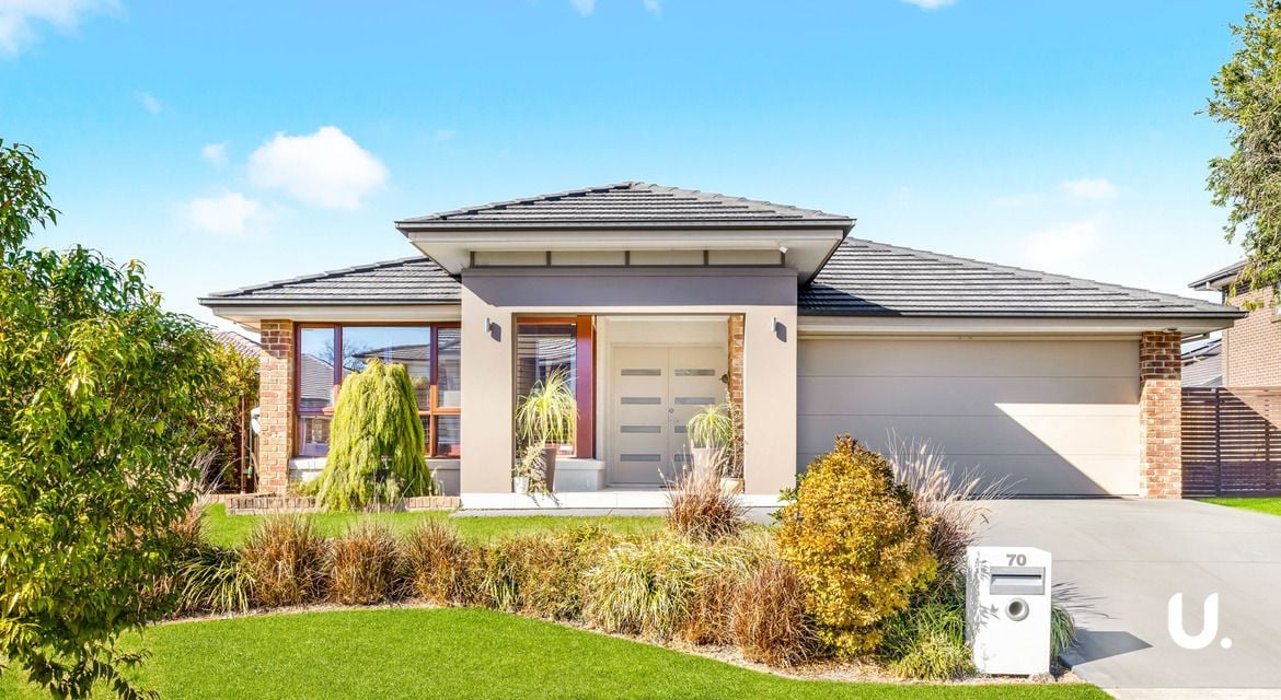 Colebee 70 Kirkwood Crescent