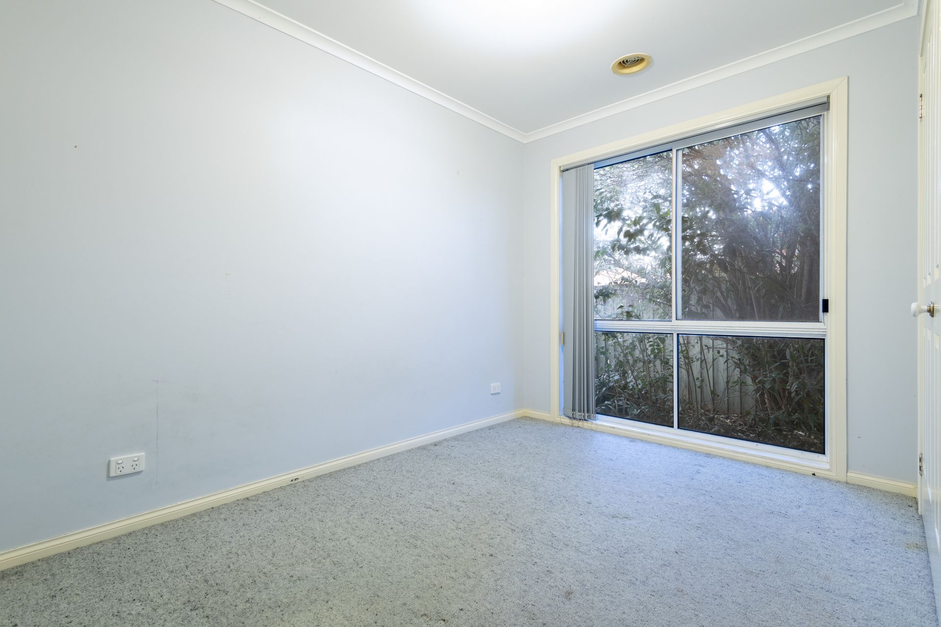 HOME LIKE UNIT- UNDER RENOVATIONS