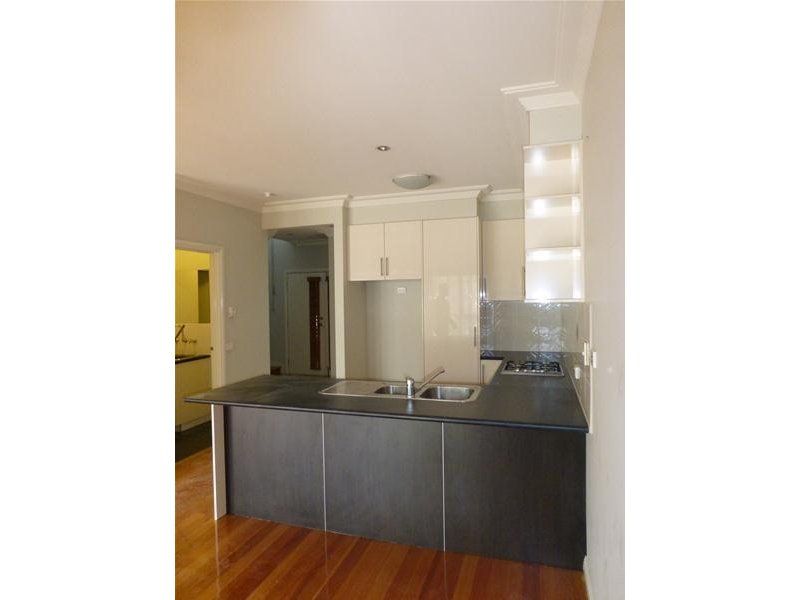 Beautiful 3 Bedroom Townhouse!