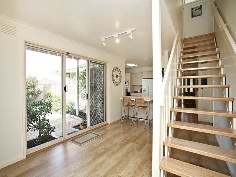 8 Meldrum Avenue MILL PARK, 8 Meldrum Avenue Mill Park - Thumbnail 4