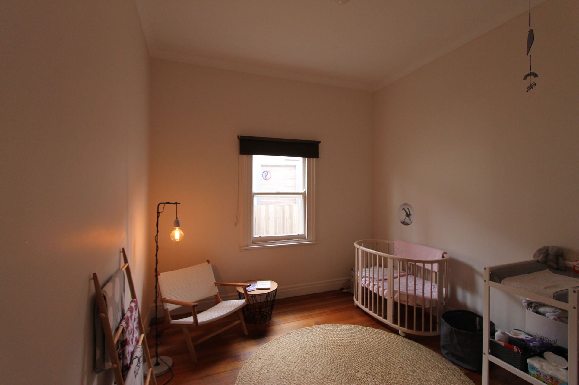 COSY HOME IN OAKHILL ESTATE!!!