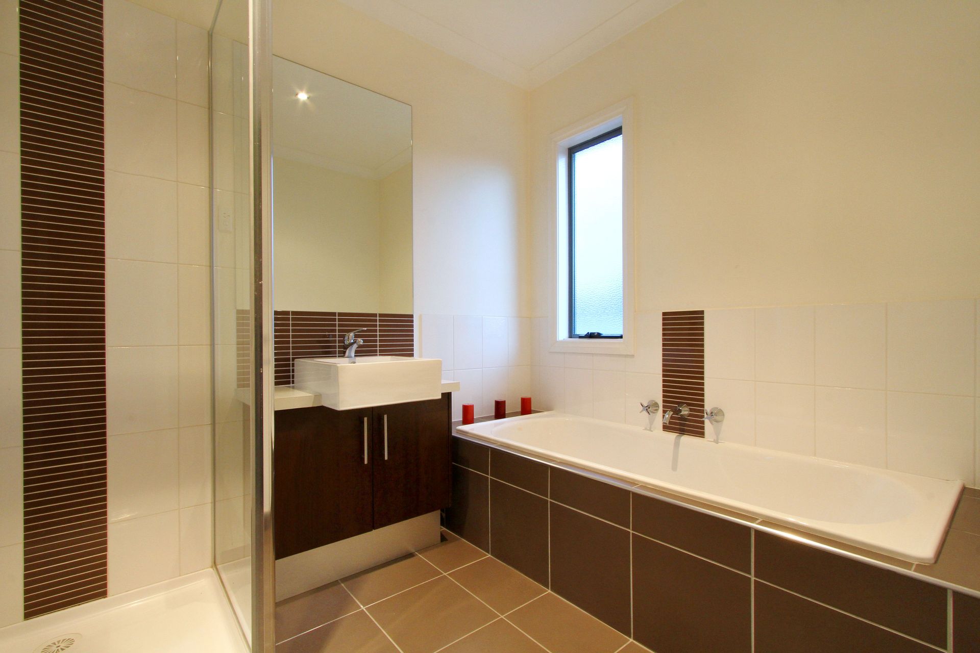 CONTEMPORARY LIVING WITH PARKSIDE APPEAL