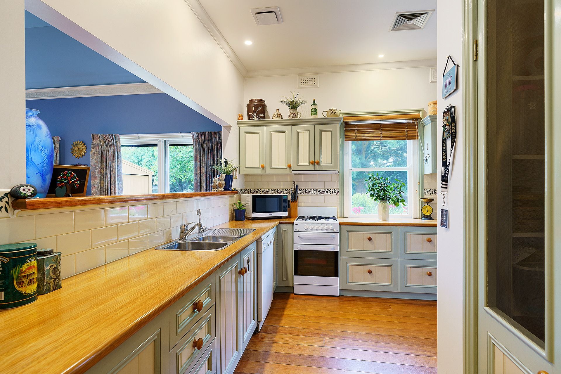33 Midland Highway, Campbells Creek - Thumbnail 7