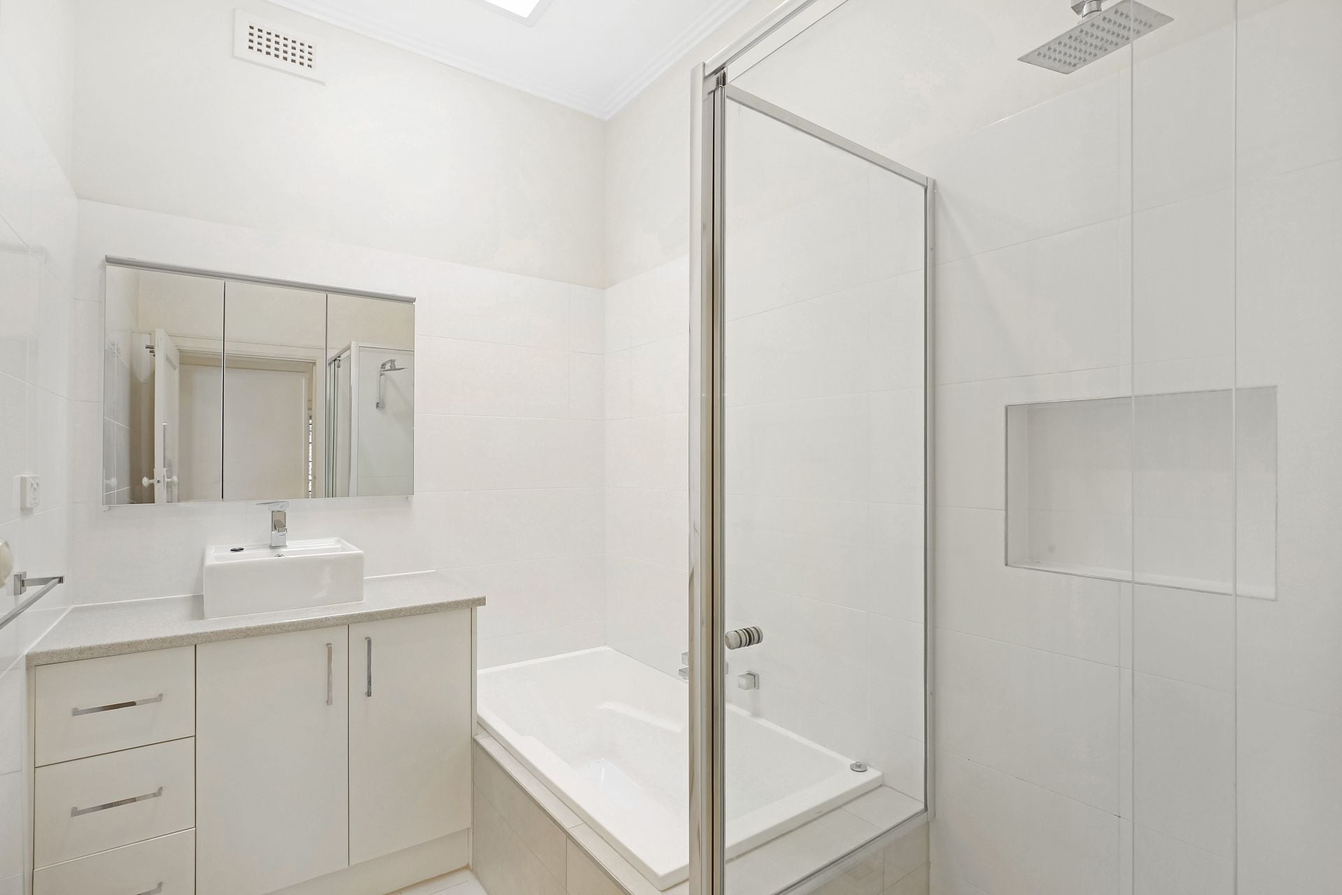 Lovely 3 Bedroom Family Home!