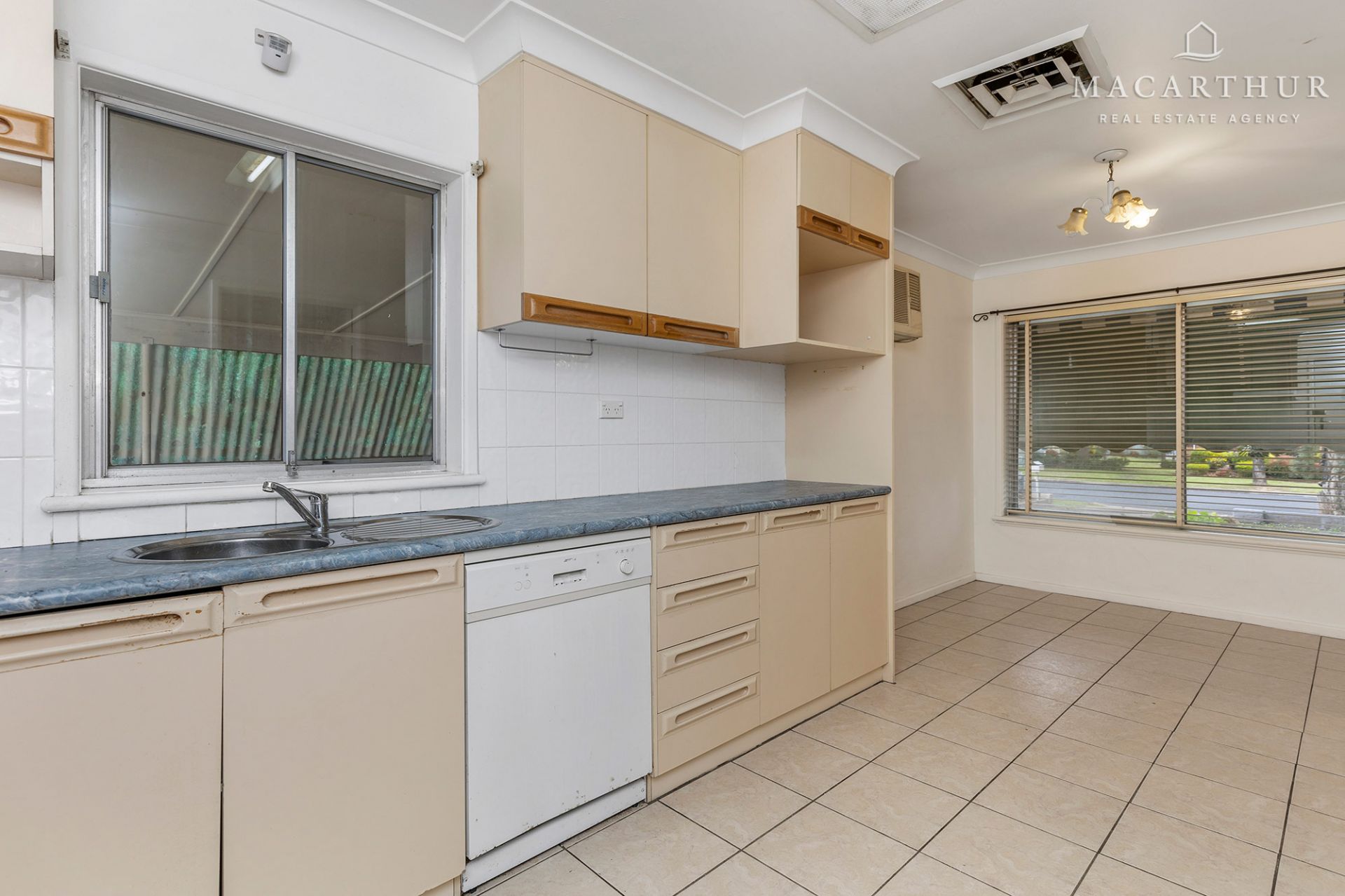 7 Martin Street, Tolland Macarthur Real Estate Agency