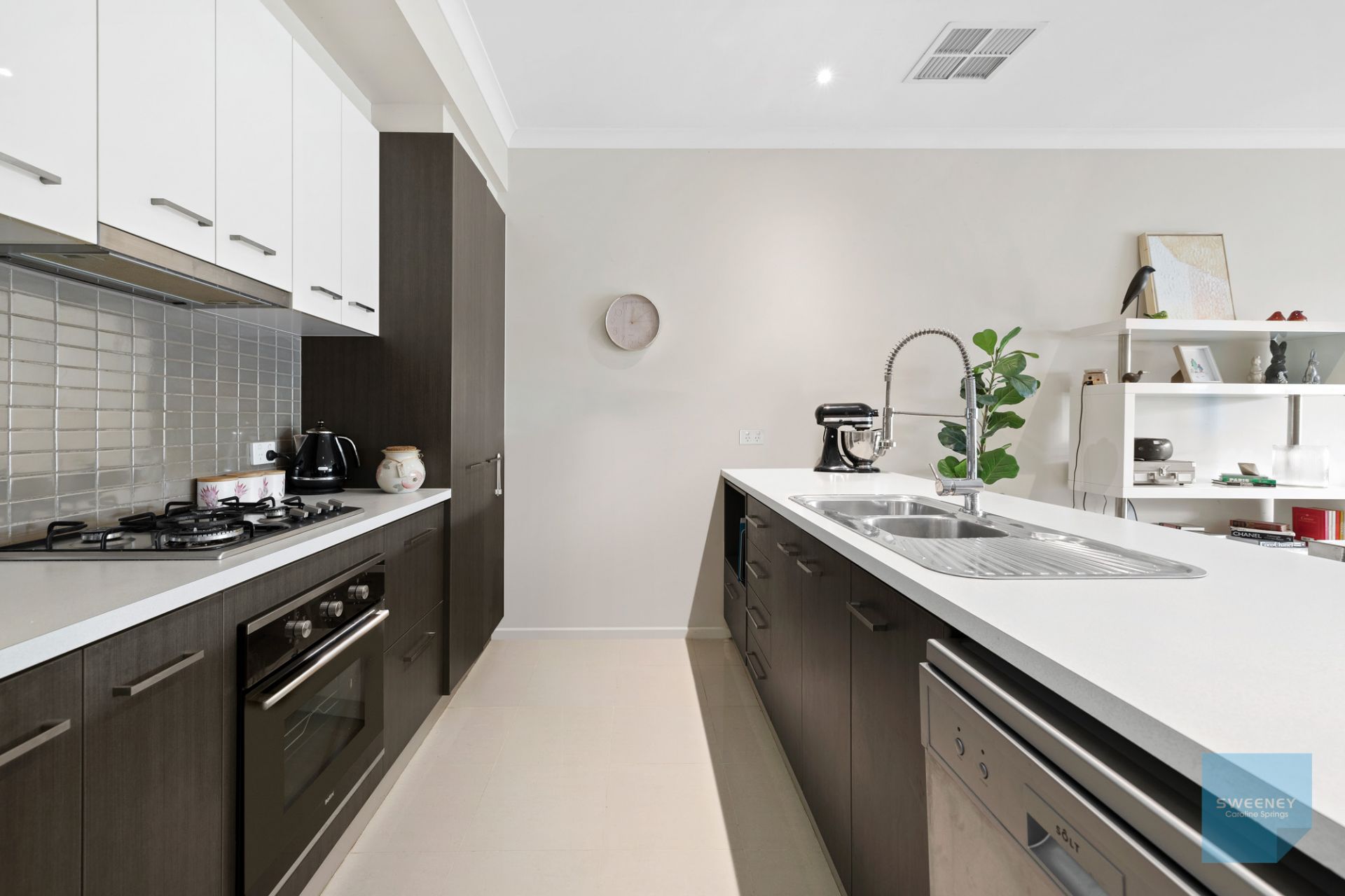 3/2 Great Barr Crescent, Caroline Springs - Thumbnail 4