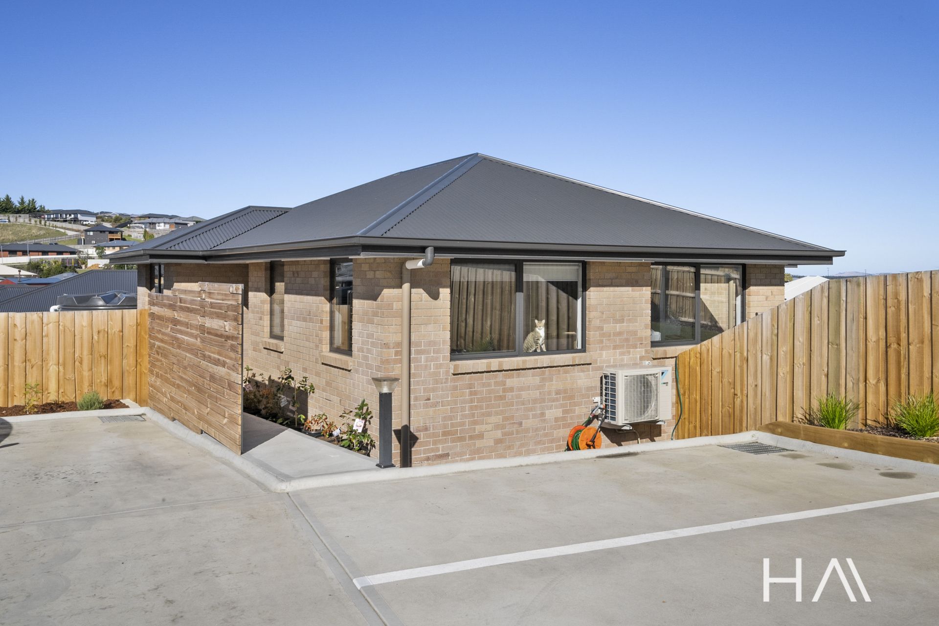 1/1 Statesman Court Sorell, Sorell - Thumbnail 2