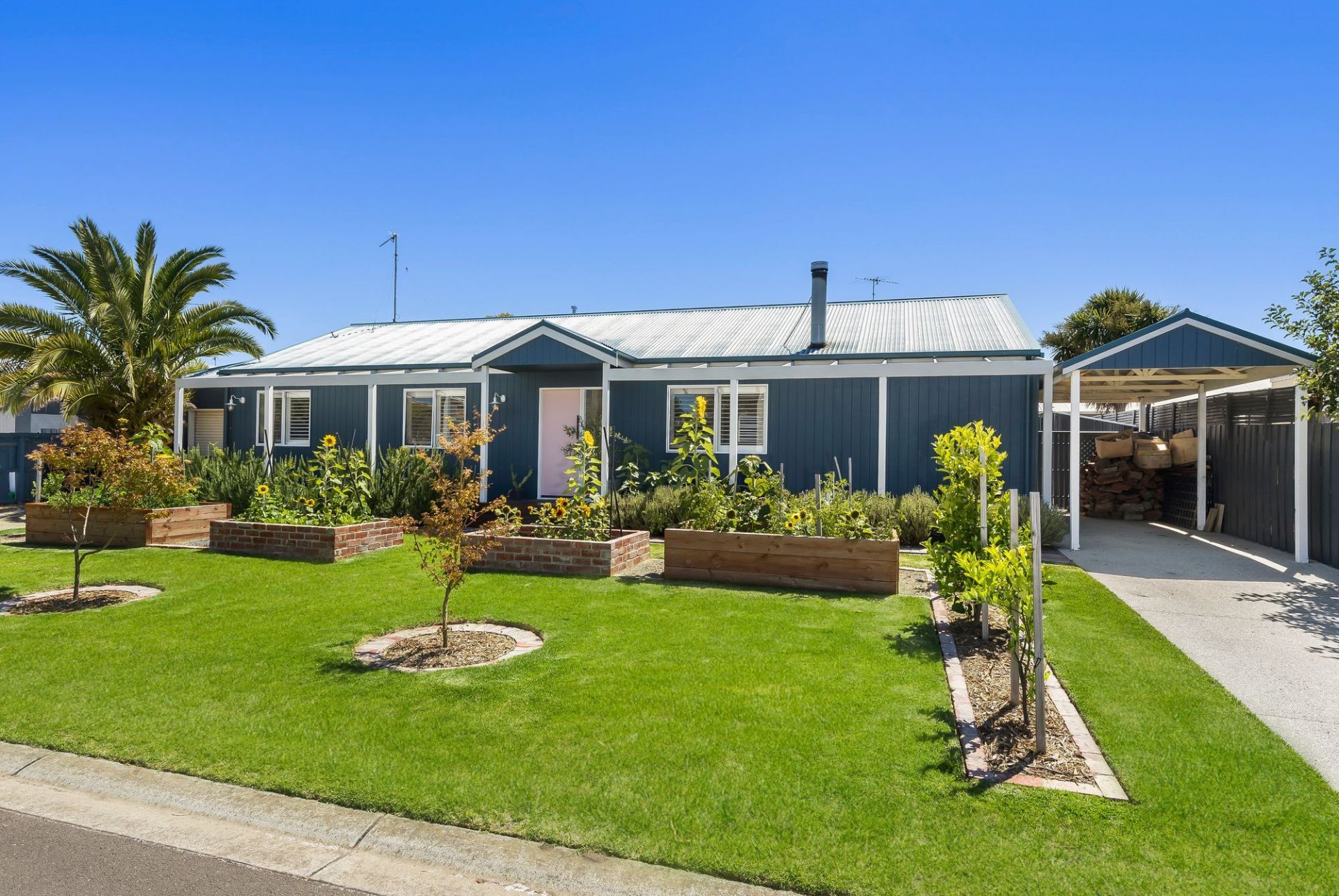 25 Dudley Court Barwon Heads VIC, Barwon Heads - Thumbnail 2