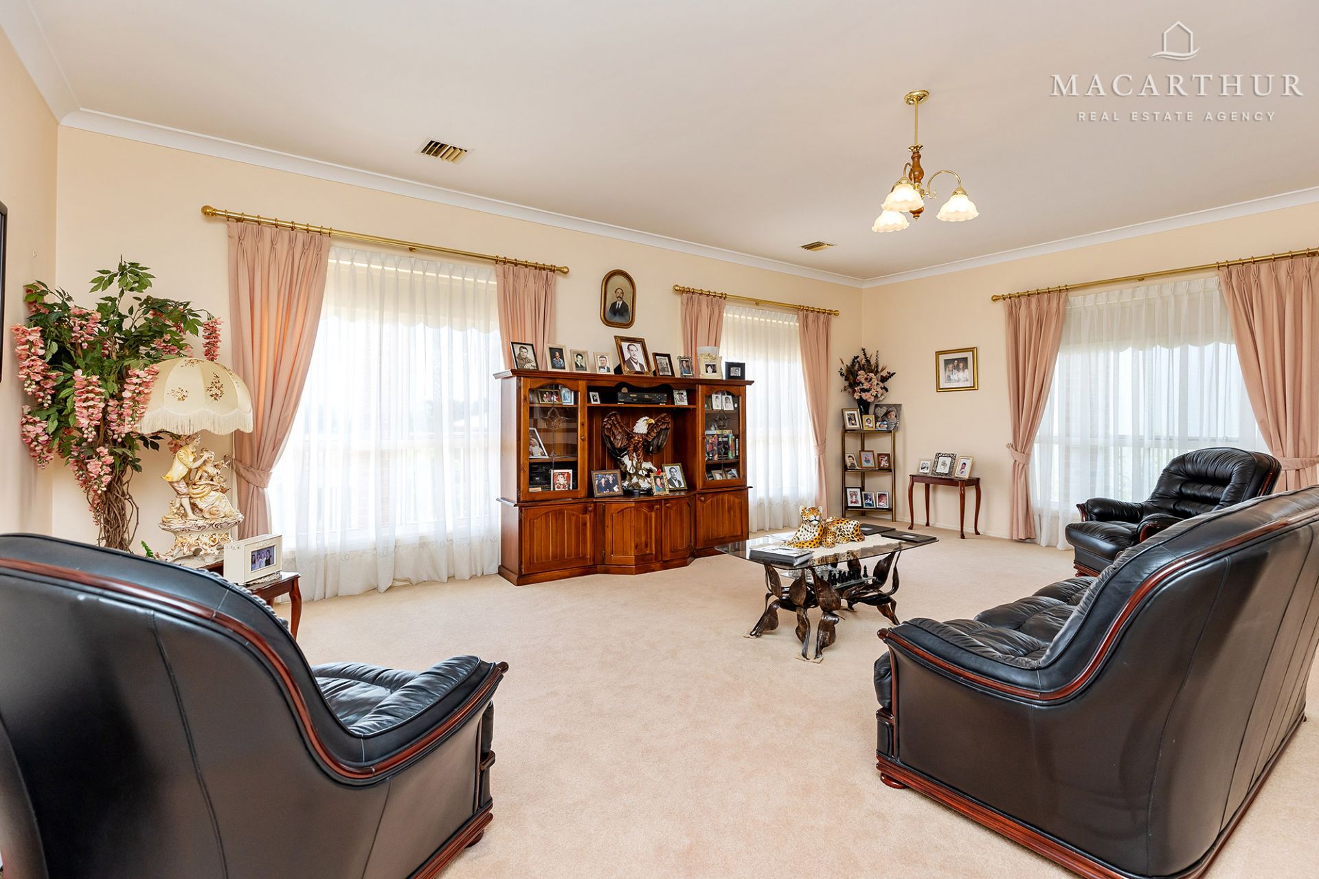 21 Kansas Drive, Tolland Macarthur Real Estate Agency