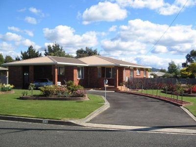 3
 
 
 
  
 
 
 2
 
 
 
  
 
 
 2
 
 
 
 
 
 
 
 42 Park Drive, AMBLESIDE TAS 7310, Ambleside - Thumbnail 2