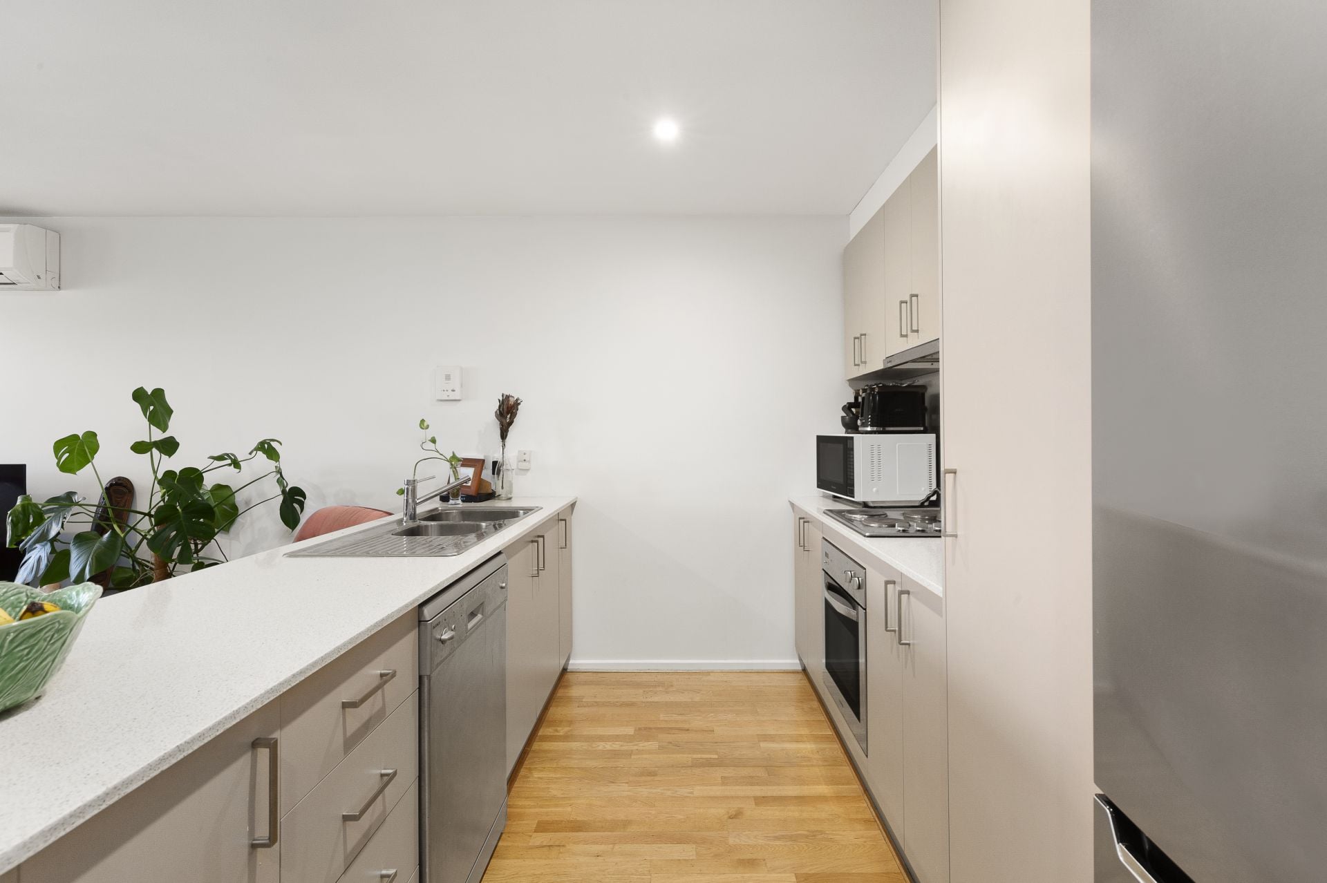 Parkside Serenity, Conveniently Positioned