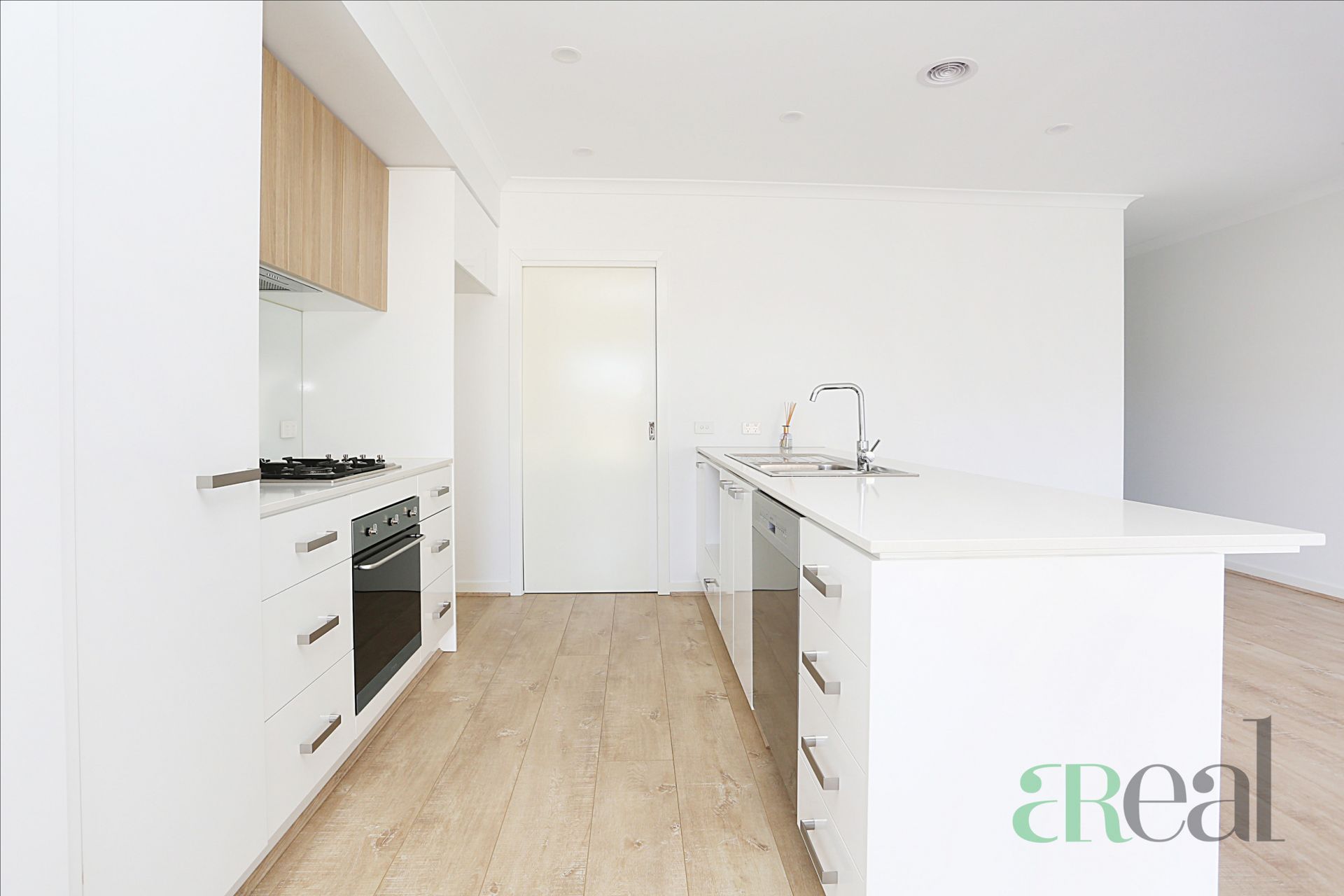 19 Roosevelt Way, Point Cook VIC