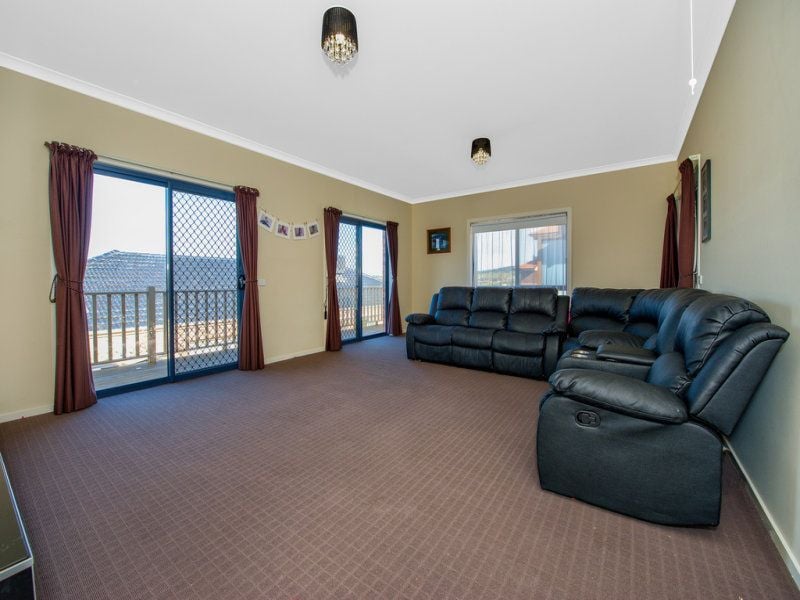32 Skyline Drive SOUTH MORANG, South Morang - Thumbnail 4