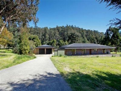16 Winifred Avenue, ACACIA HILLS, Acacia Hills - Thumbnail 2