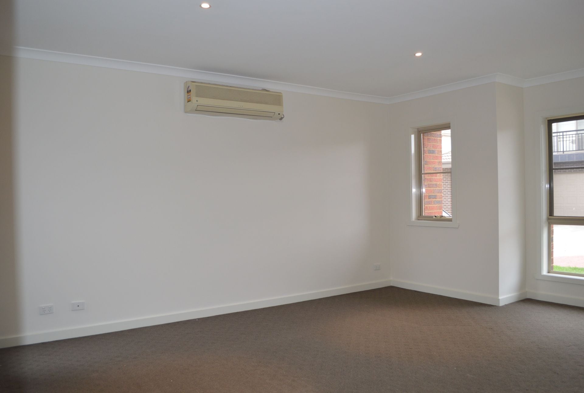 CENTRALLY LOCATED, FRESHLY PAINTED FAMILY RESIDENCE  *Insp Wed 8th Feb @ 5:00pm*