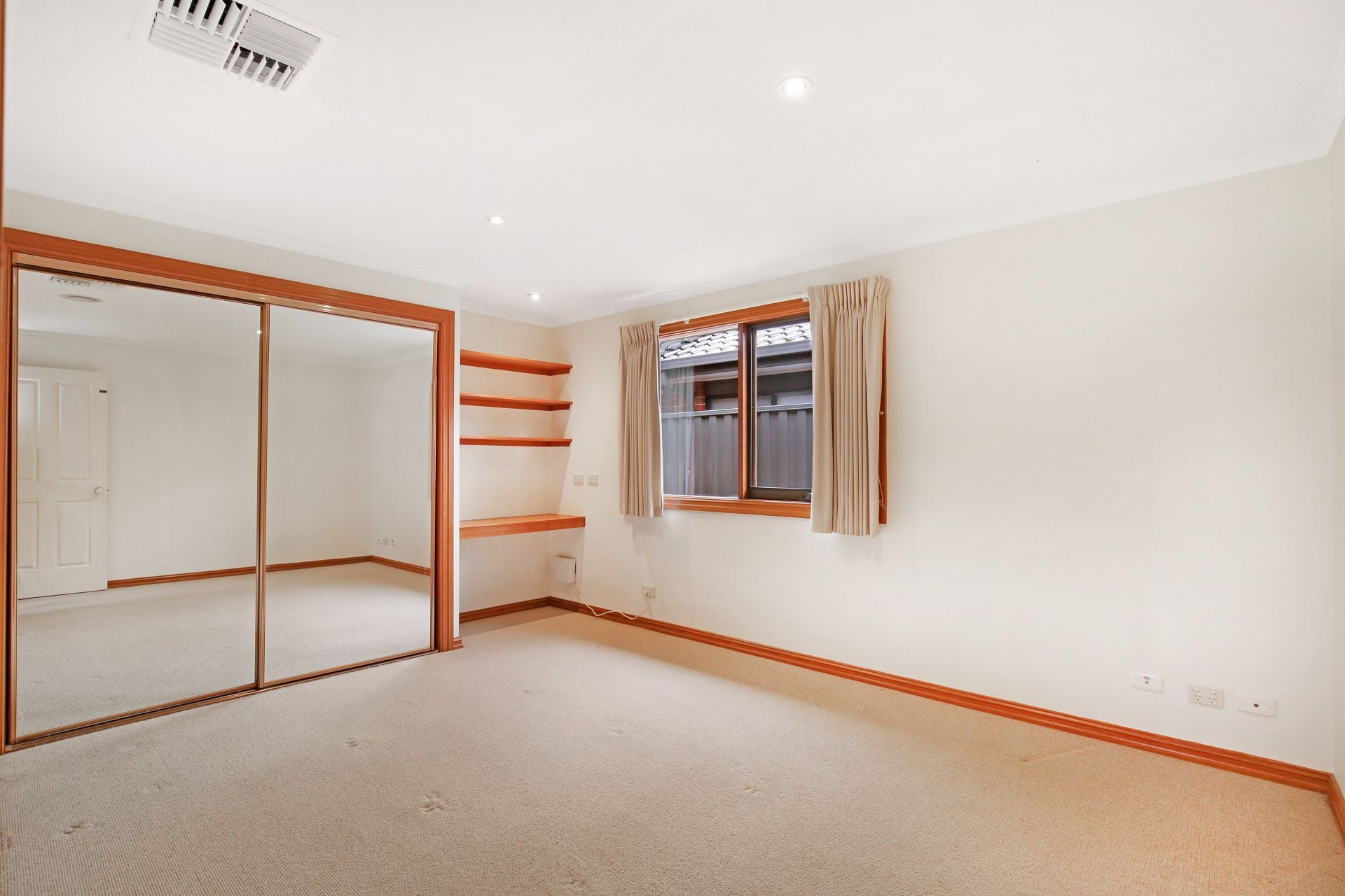 Lovely & Spacious Family Home