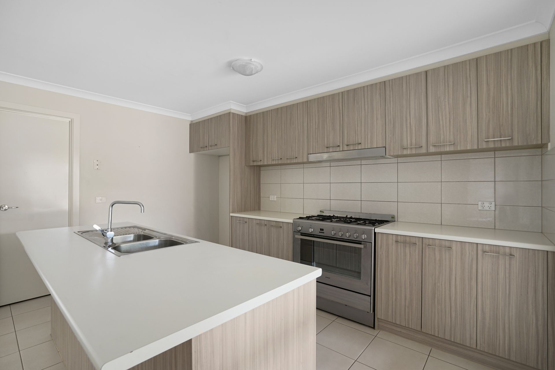 15 Pengelly Road, Lucas, Lucas - Thumbnail 6