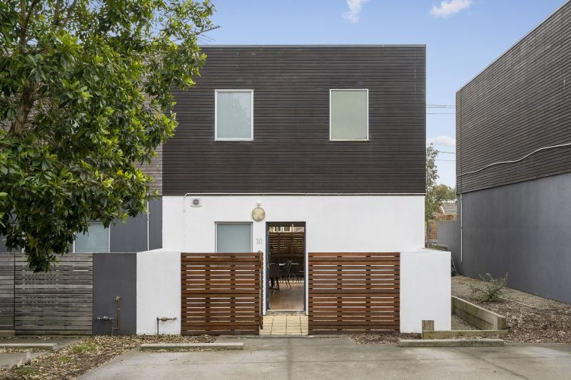 10 Silverash Drive, Bundoora