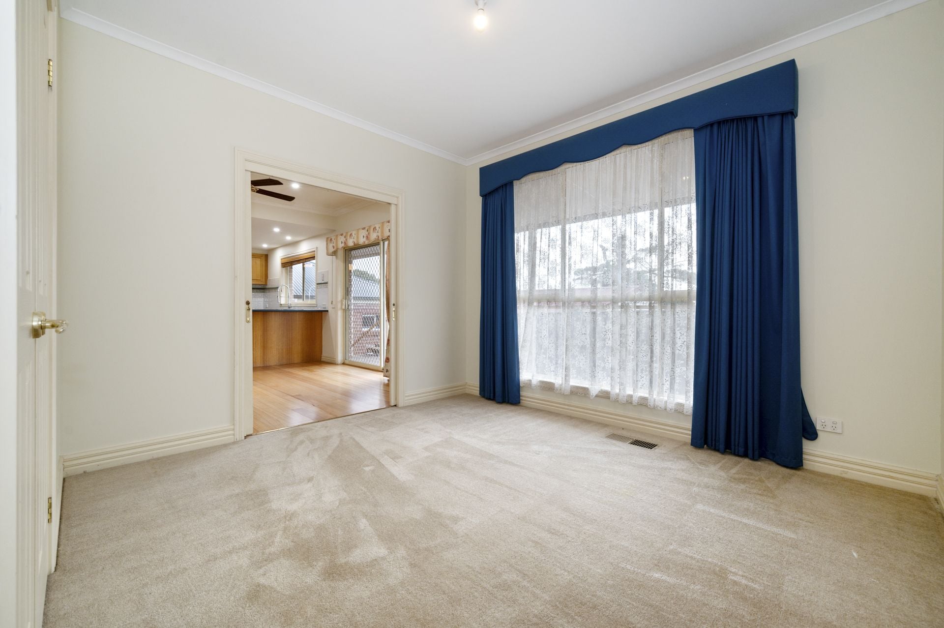 LOVELY FAMILY HOME