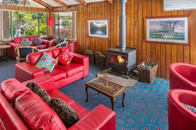MOTEL FOR SALE - POPULAR BLUE MOUNTAINS AREA - CLOSE TO SYDNEY