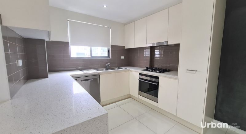 8/12 Merrviille Road