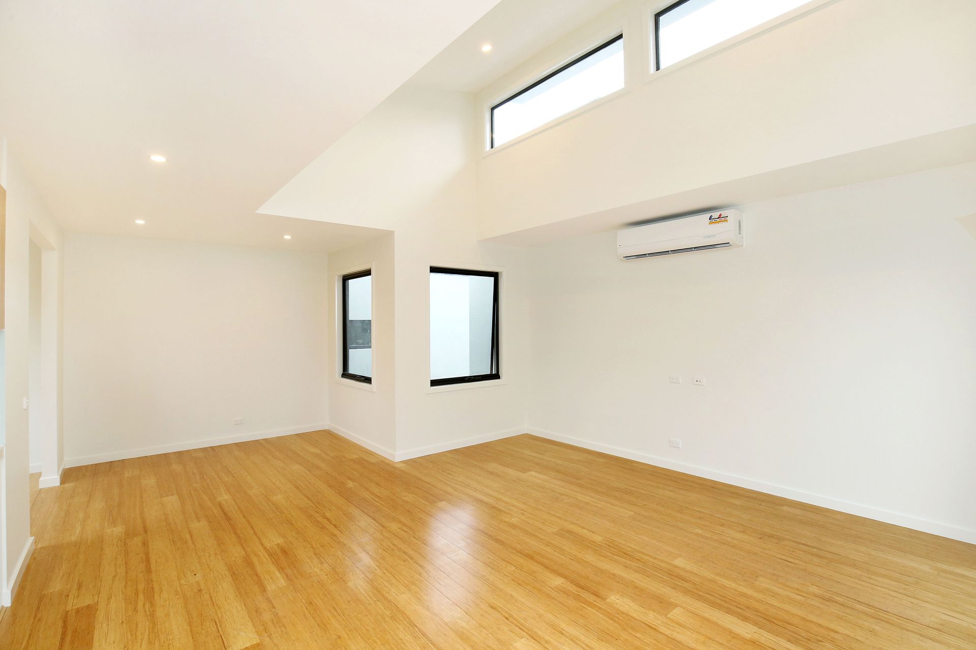 SPACIOUS AND LIGHT FILLED