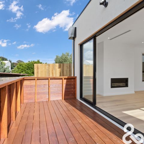 Executive Residence in Premium Locale