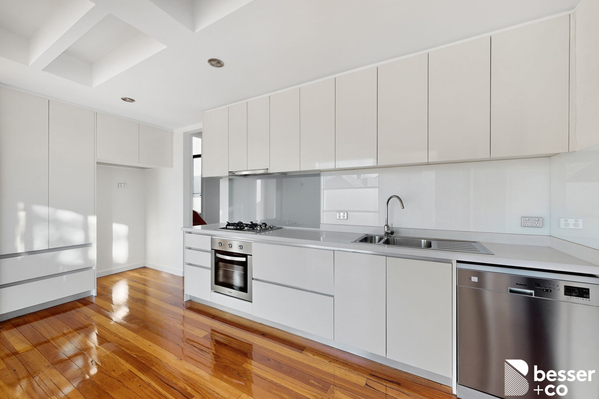 2/58 Broadway, Elwood - Thumbnail 6
