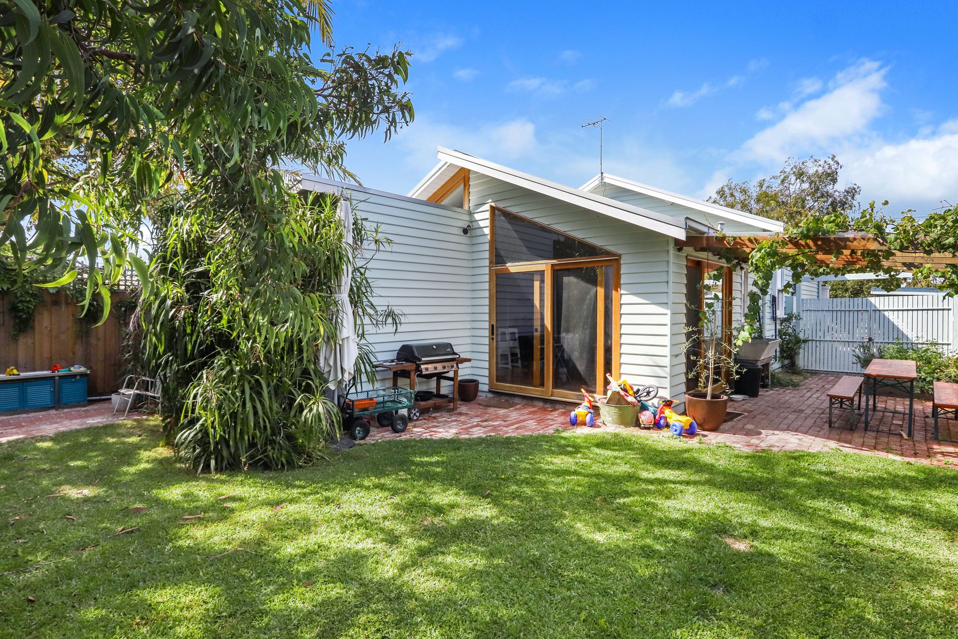 36 Alma Street West Footscray VIC, West Footscray - Thumbnail 2