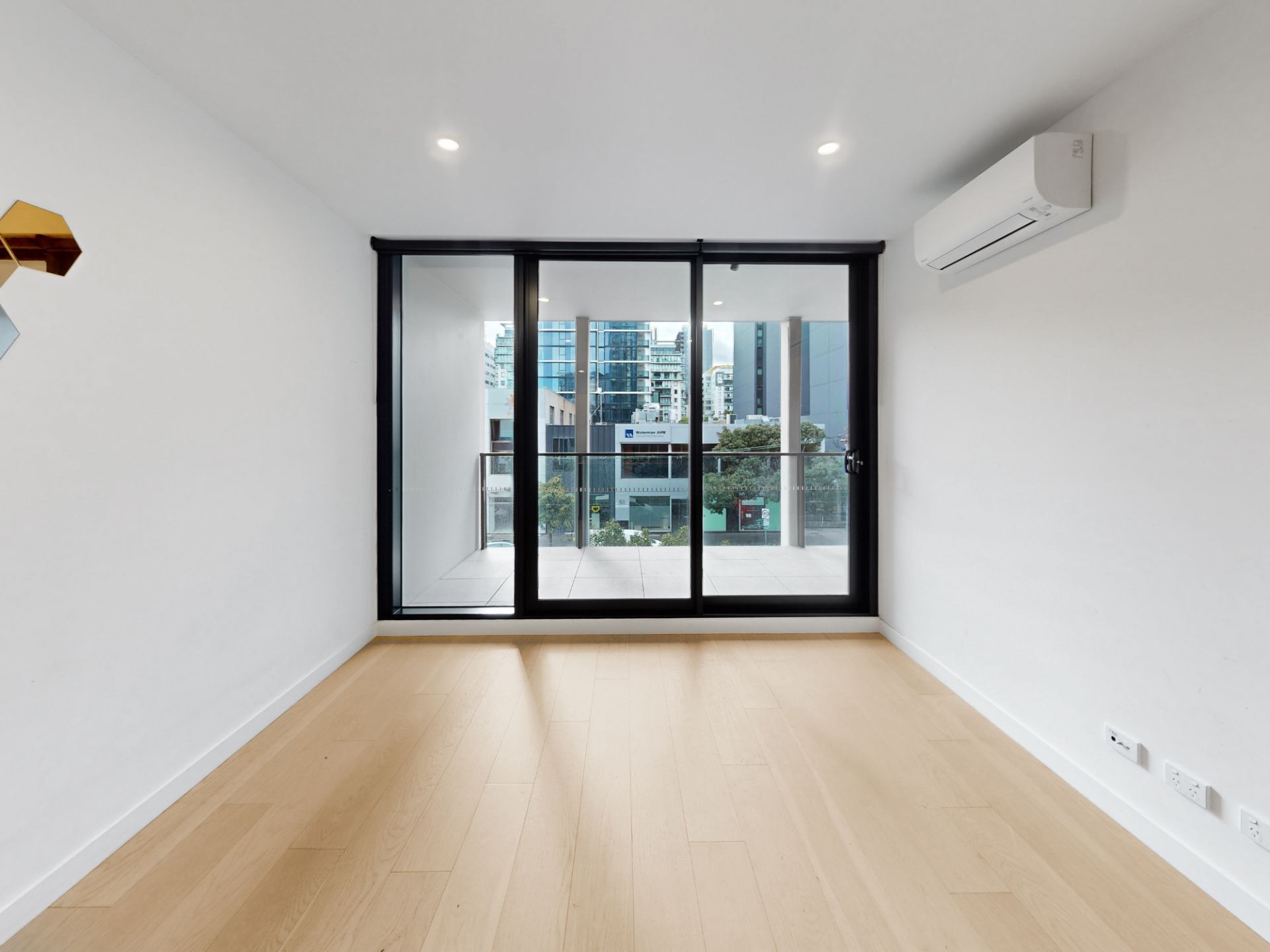 210/39 Park Street, South Melbourne - Thumbnail 4
