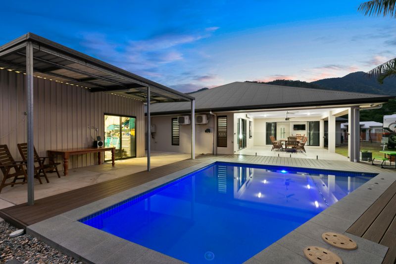 Sold by David Jeffries - Redlynch's No. 1 Agent!